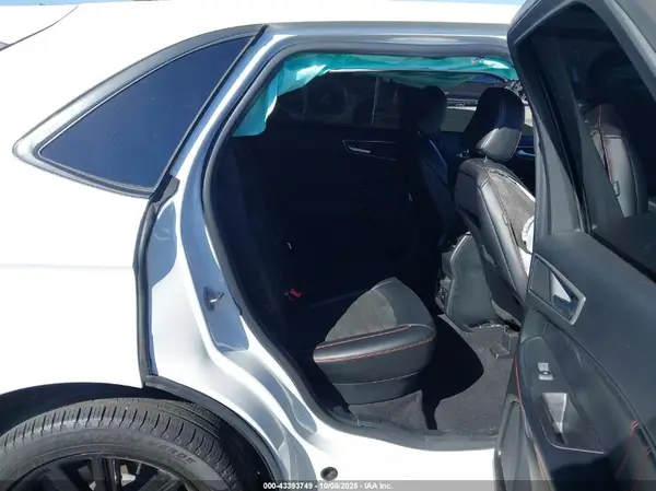 2FMPK4J94PBA00567 2023 FORD EDGE - Image 8