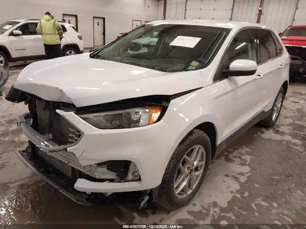 2FMPK4J94RBA33314 2024 FORD EDGE - Image 2