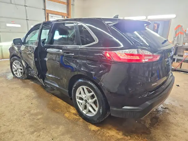 2FMPK4J94RBA79824 2024 FORD EDGE - Image 2