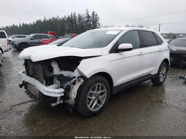 2FMPK4J94RBB01627 2024 FORD EDGE - Image 2