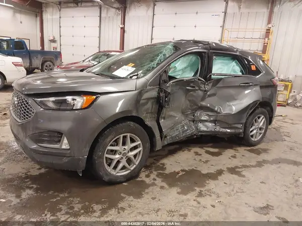 2FMPK4J94RBB05564 2024 FORD EDGE - Image 2