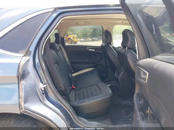 2FMPK4J95KBB33556 2019 FORD EDGE - Image 8