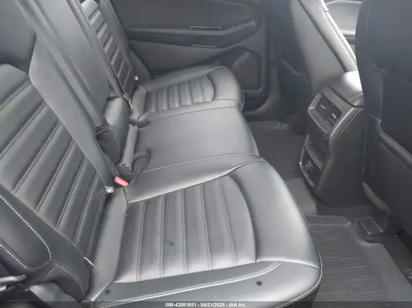 2FMPK4J95KBC26108 2019 FORD EDGE - Image 8