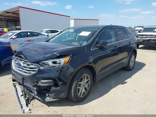 2FMPK4J95NBA39049 2022 FORD EDGE - Image 2