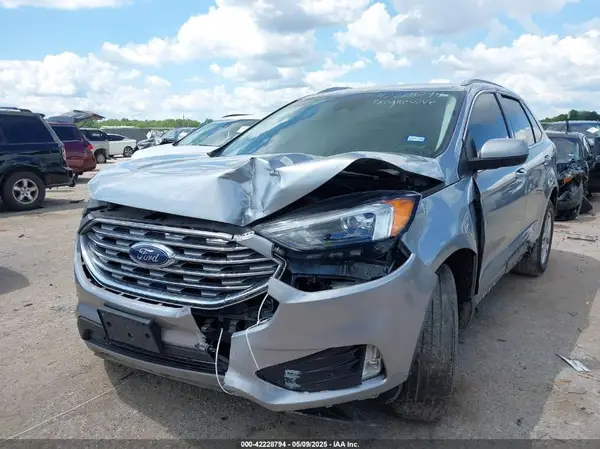 2FMPK4J95NBA78837 2022 FORD EDGE - Image 2