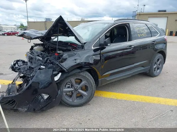 2FMPK4J95NBB08242 2022 FORD EDGE - Image 2