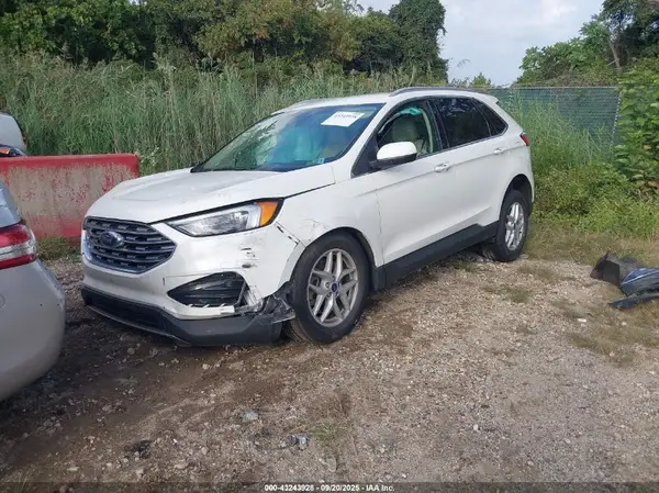 2FMPK4J95NBB11884 2022 FORD EDGE - Image 2