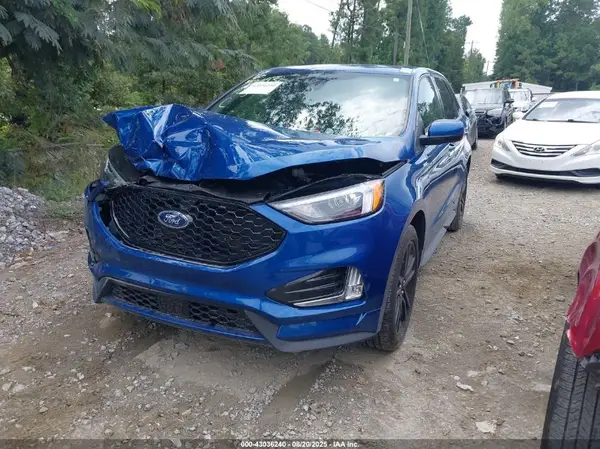 2FMPK4J95RBA01956 2024 FORD EDGE - Image 2