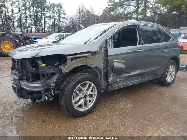 2FMPK4J95RBA26565 2024 FORD EDGE - Image 2