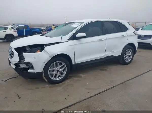 2FMPK4J95RBA27005 2024 FORD EDGE - Image 2
