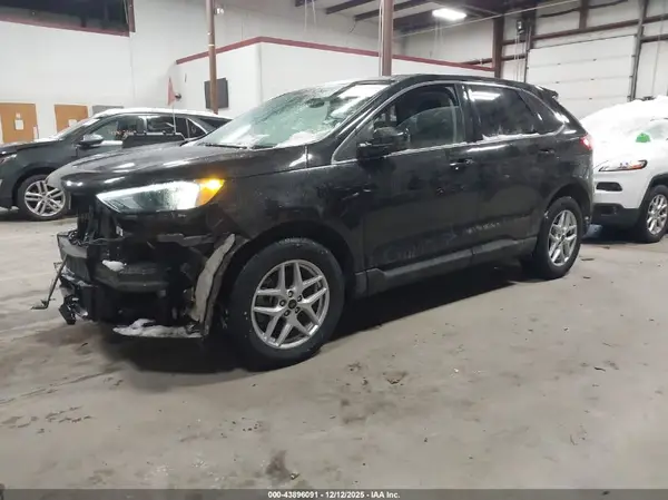 2FMPK4J95RBA70677 2024 FORD EDGE - Image 2