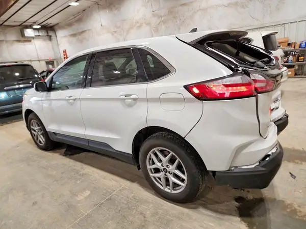 2FMPK4J95RBA72042 2024 FORD EDGE - Image 2