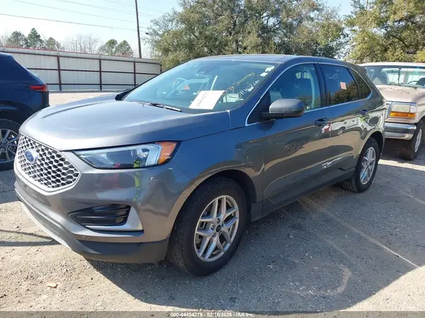 2FMPK4J95RBA76026 2024 FORD EDGE - Image 2