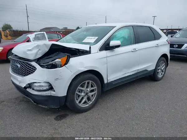 2FMPK4J95RBA79590 2024 FORD EDGE - Image 2