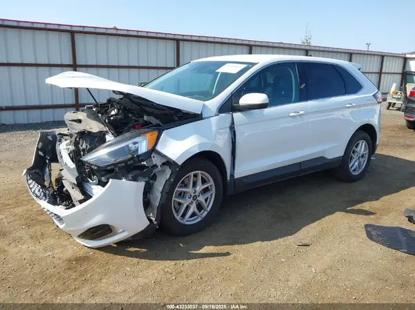 2FMPK4J95RBB01877 2024 FORD EDGE - Image 2
