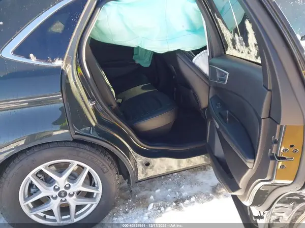 2FMPK4J95RBB06657 2024 FORD EDGE - Image 8