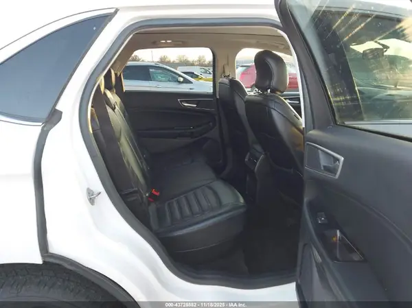 2FMPK4J96HBC41063 2017 FORD EDGE - Image 8