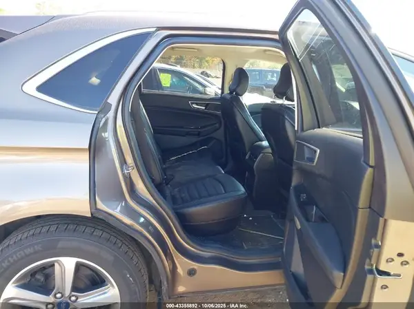 2FMPK4J96KBC71476 2019 FORD EDGE - Image 8