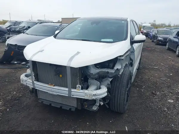 2FMPK4J96NBA49220 2022 FORD EDGE - Image 2