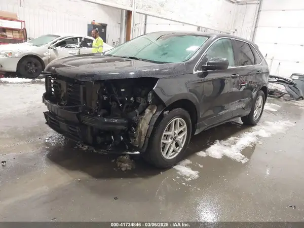 2FMPK4J96PBA38818 2023 FORD EDGE - Image 2