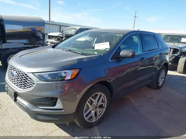2FMPK4J96RBA79226 2024 FORD EDGE - Image 2
