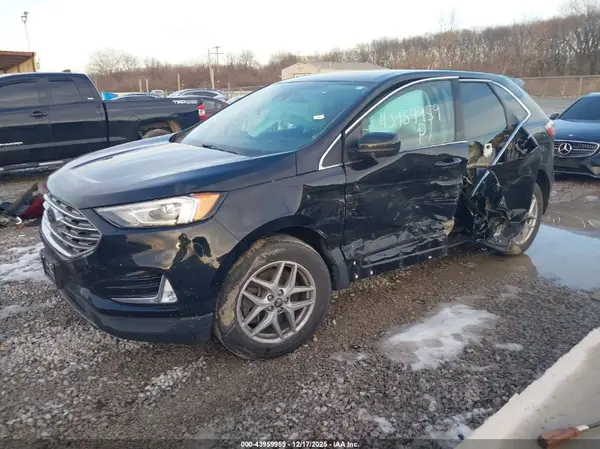 2FMPK4J97MBA23501 2021 FORD EDGE - Image 2