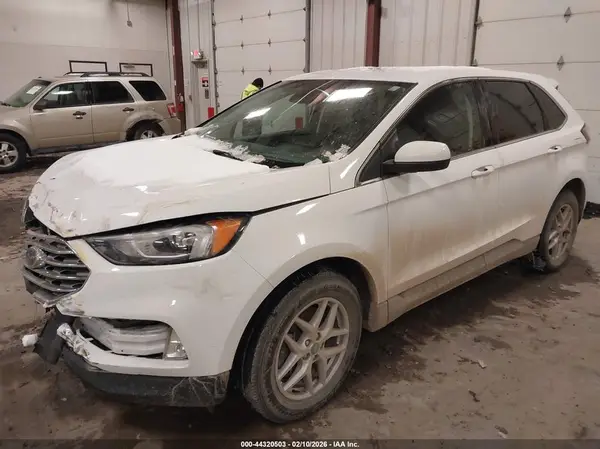 2FMPK4J97NBA00320 2022 FORD EDGE - Image 2
