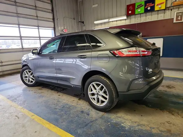 2FMPK4J97PBA19212 2023 FORD EDGE - Image 2