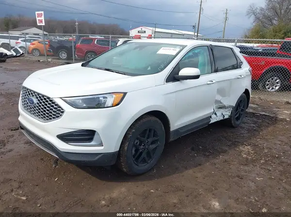 2FMPK4J97RBA13770 2024 FORD EDGE - Image 2