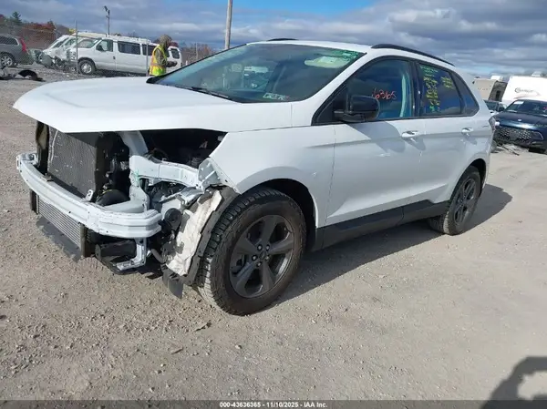 2FMPK4J97RBA17124 2024 FORD EDGE - Image 2