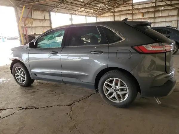 2FMPK4J97RBA37762 2024 FORD EDGE - Image 2