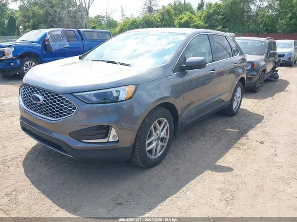2FMPK4J97RBA63875 2024 FORD EDGE - Image 2