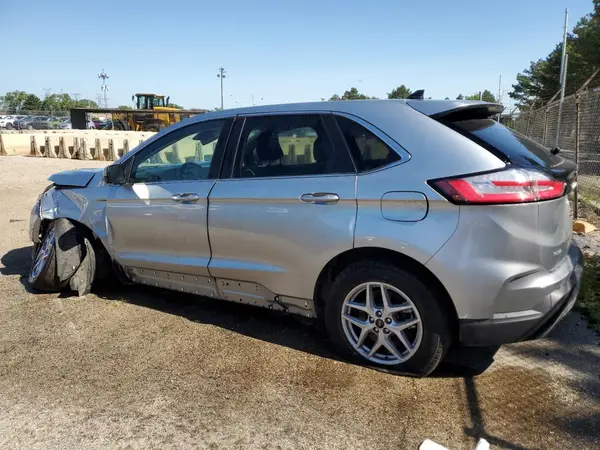 2FMPK4J97RBA70261 2024 FORD EDGE - Image 2