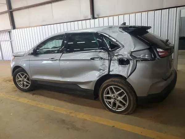 2FMPK4J97RBA79977 2024 FORD EDGE - Image 2