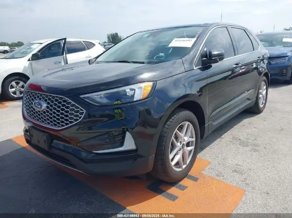 2FMPK4J97RBA93829 2024 FORD EDGE - Image 2
