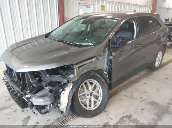 2FMPK4J97RBB13352 2024 FORD EDGE - Image 2
