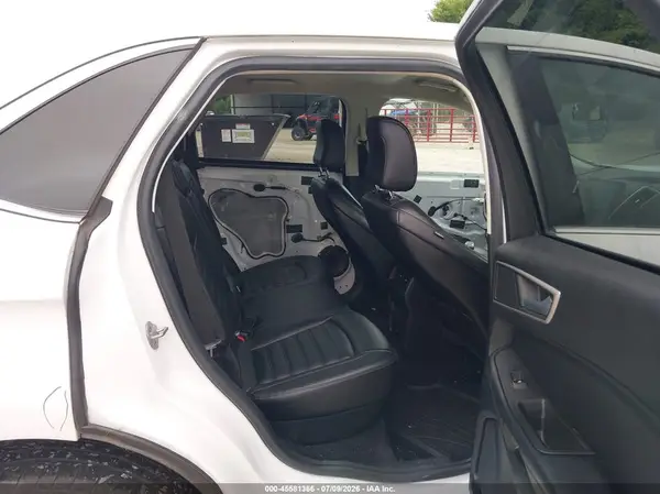 2FMPK4J98NBA07762 2022 FORD EDGE - Image 8