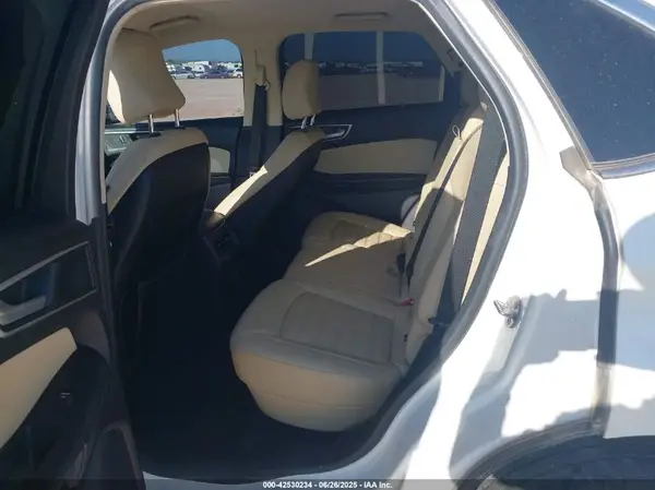 2FMPK4J98NBA25985 2022 FORD EDGE - Image 8