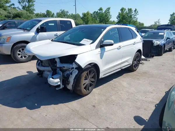 2FMPK4J99PBA10012 2023 FORD EDGE - Image 2