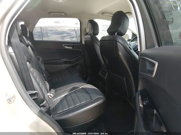 2FMPK4J9XHBC53393 2017 FORD EDGE - Image 8
