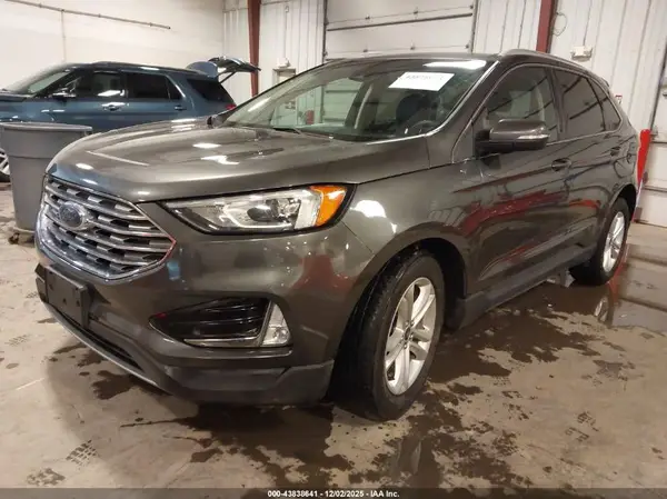 2FMPK4J9XKBB19054 2019 FORD EDGE - Image 2
