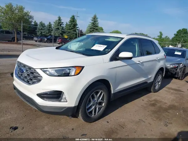 2FMPK4J9XNBB14165 2022 FORD EDGE - Image 2