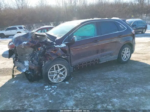 2FMPK4J9XRBA12578 2024 FORD EDGE - Image 2
