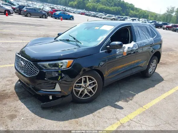 2FMPK4J9XRBA49565 2024 FORD EDGE - Image 2