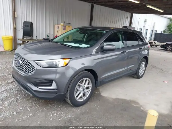 2FMPK4J9XRBA49985 2024 FORD EDGE - Image 2