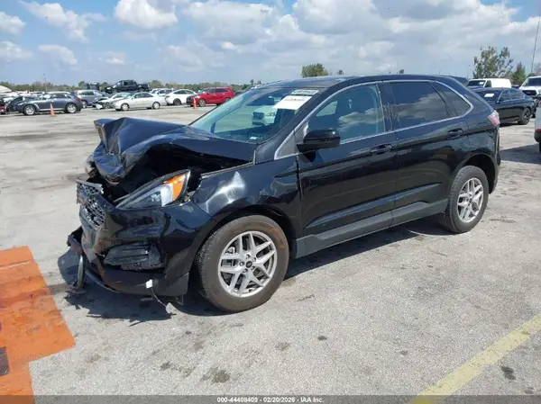 2FMPK4J9XRBA50490 2024 FORD EDGE - Image 2