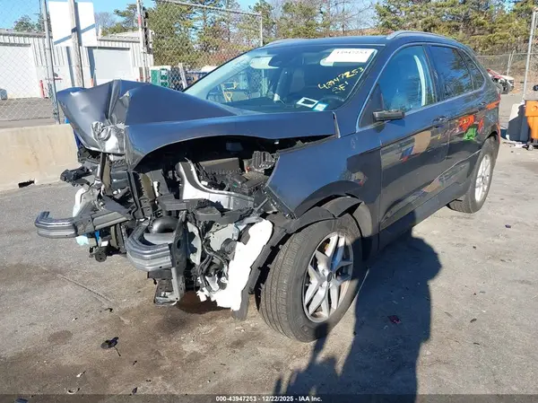 2FMPK4J9XRBA66608 2024 FORD EDGE - Image 2