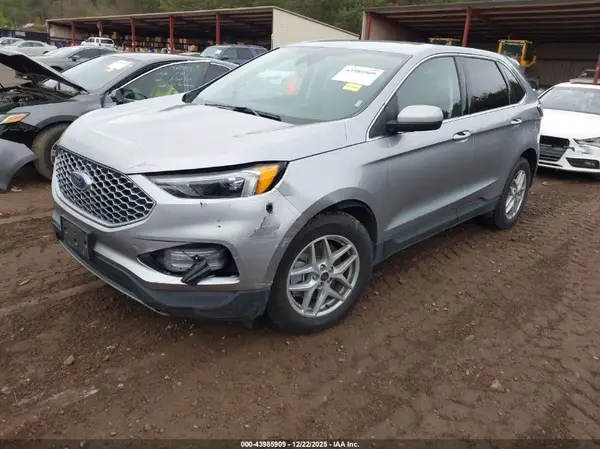 2FMPK4J9XRBA79925 2024 FORD EDGE - Image 2