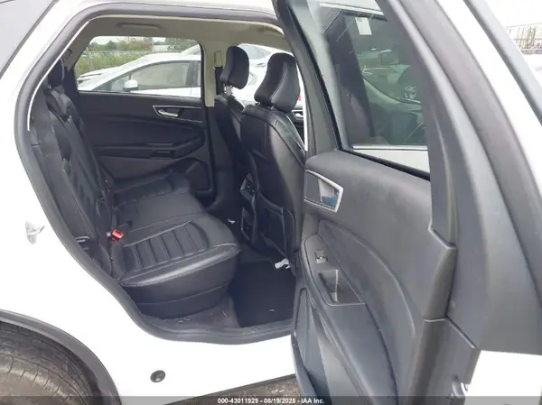2FMPK4J9XRBA82131 2024 FORD EDGE - Image 8