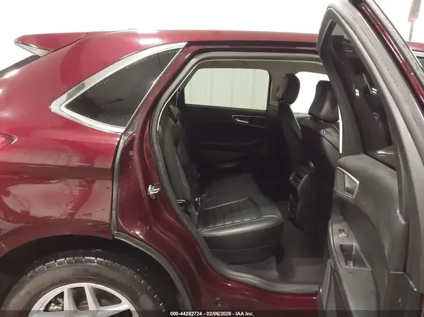 2FMPK4J9XRBB00305 2024 FORD EDGE - Image 8